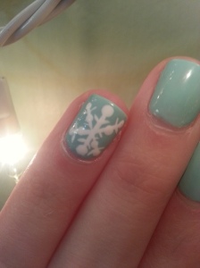 snowflake manicure